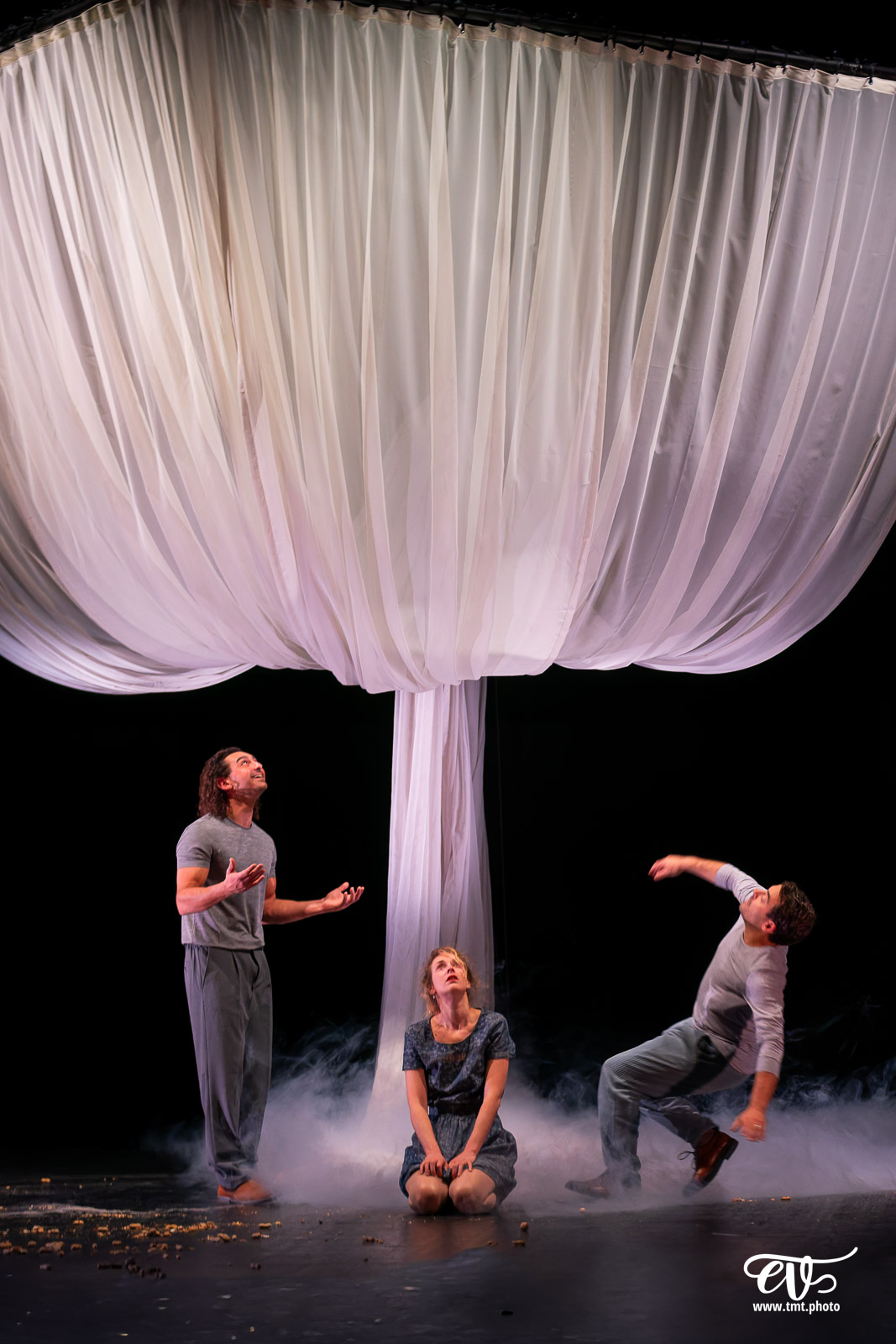 REVENIR (CIE LE TALON ROUGE)